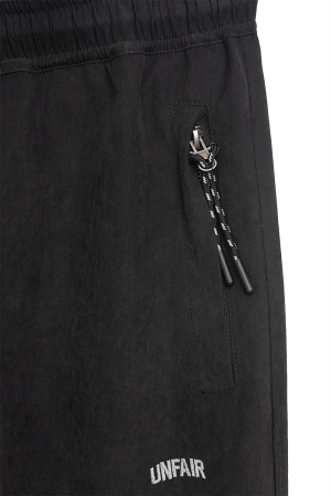 Curved Peached Pants Black