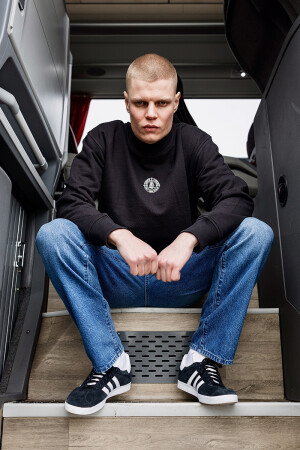 Terrace Crewneck Black