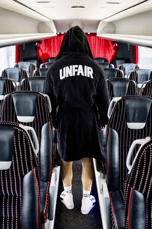 Anywhere Anytime Bathrobe Black